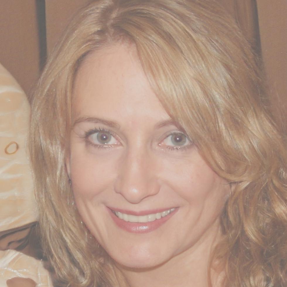 Financial professional collaborating in training environment