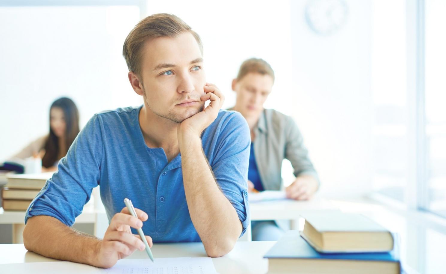 Financial planning workflow diagram showing budget analysis process